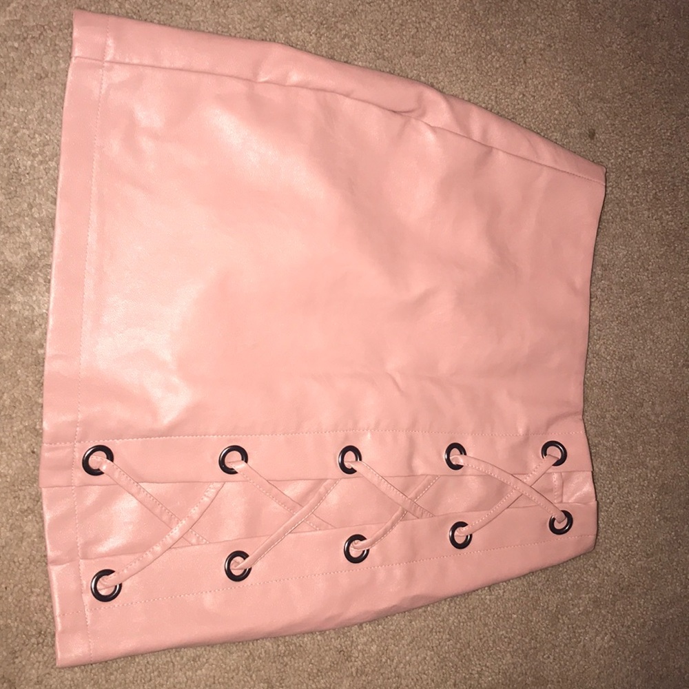 Skirt - Picture 2 of 2